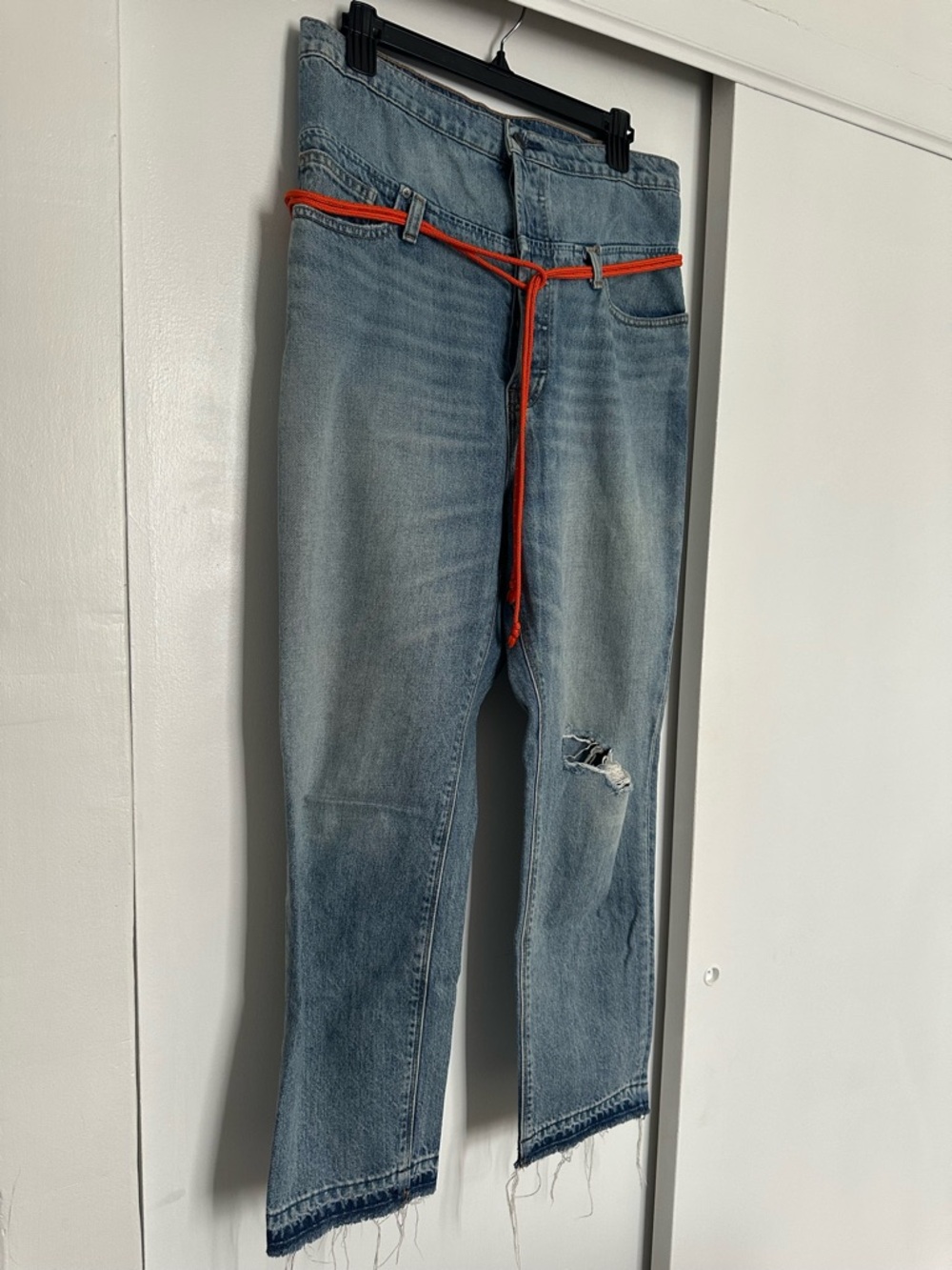 Hudson Jeans Jessi Boyfriend Size 28 Distressed Raw Hem Light Wash